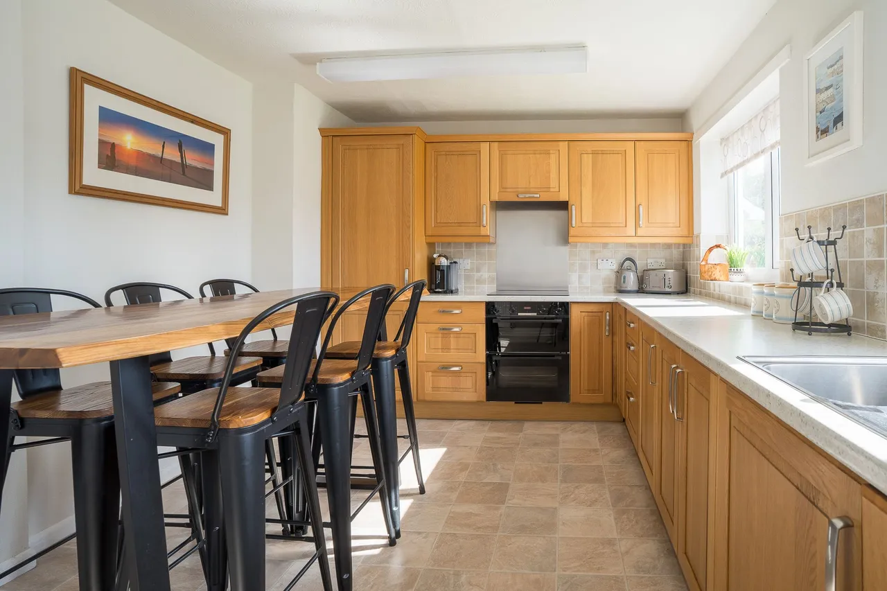 8, Llwyn Onn Estate, Abersoch, Pwllheli, Gwynedd, LL53 7EP, photo 10