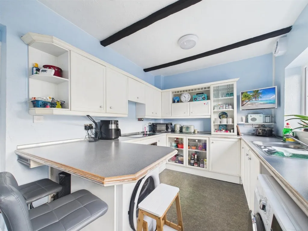 Southmead Road, Westbury-On-Trym, BS10, photo 4