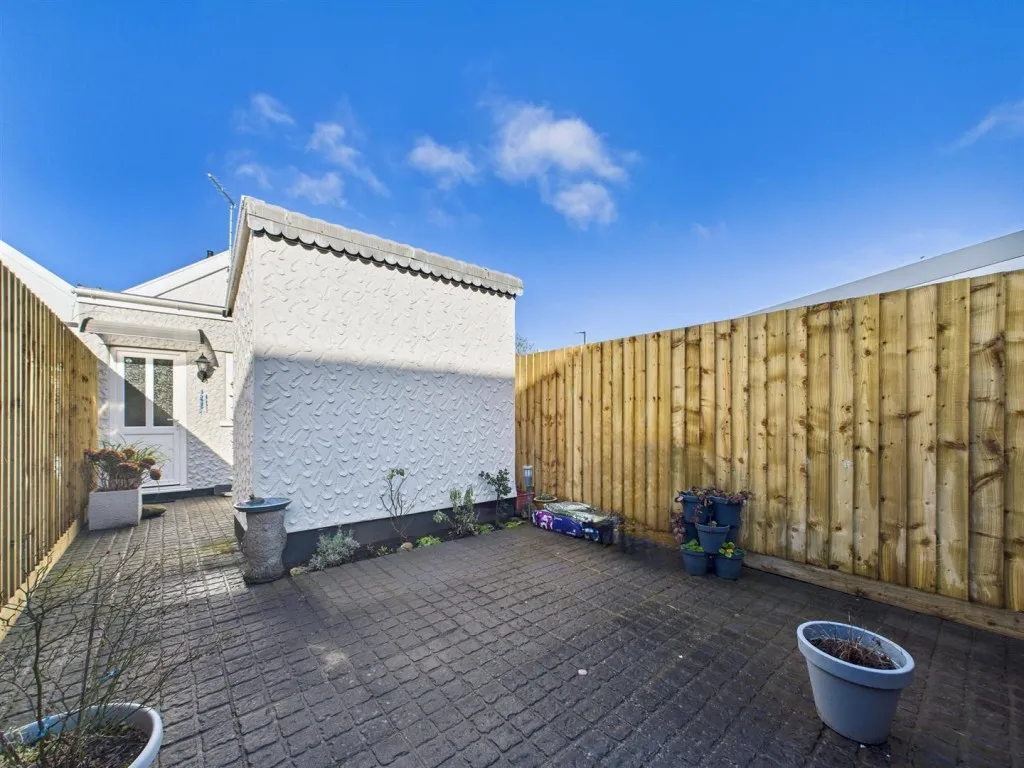 Southmead Road, Westbury-On-Trym, BS10, photo 9