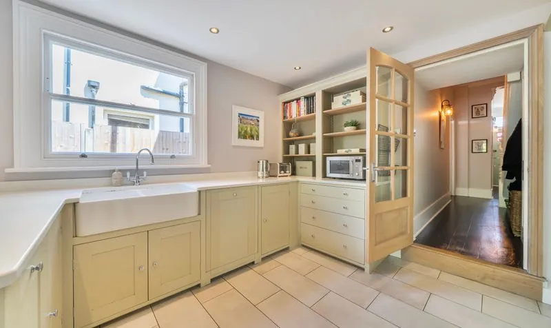 Barnett Wood Lane, Ashtead, KT21, photo 18