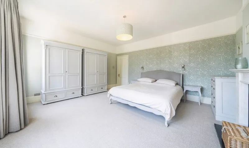 Barnett Wood Lane, Ashtead, KT21, photo 16