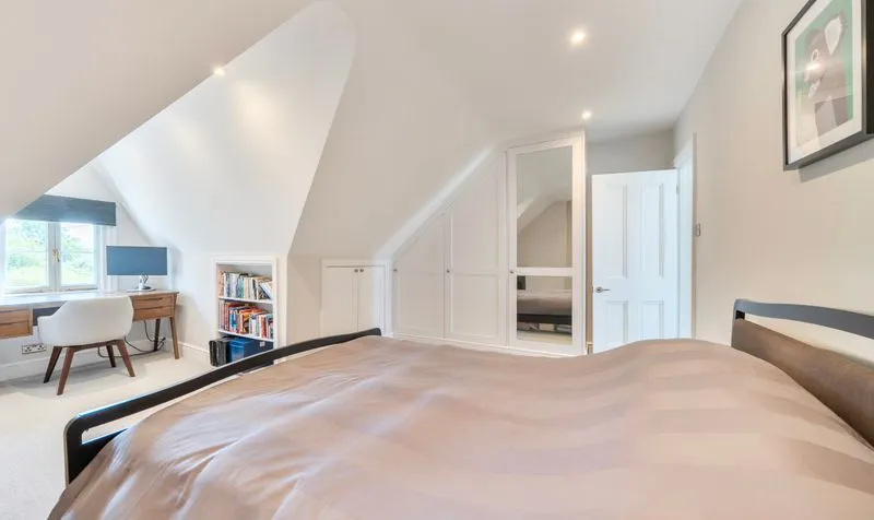 Barnett Wood Lane, Ashtead, KT21, photo 12