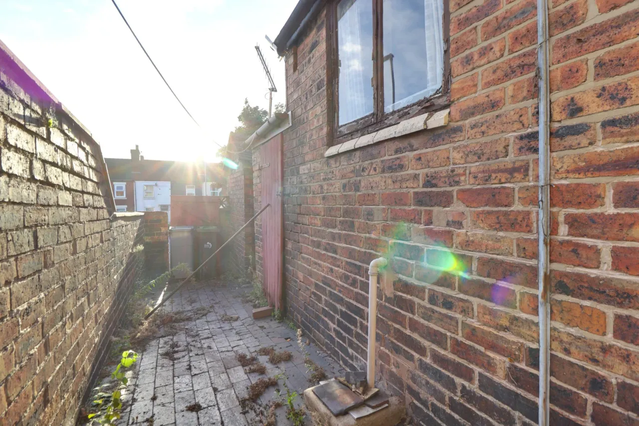 Clarence Street, Stoke-On-Trent, photo 8