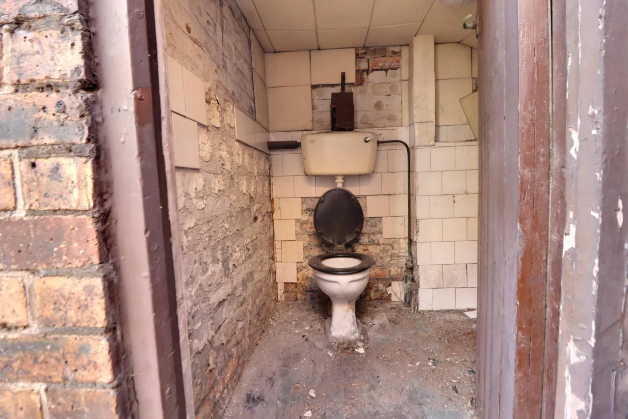 Clarence Street, Stoke-On-Trent, photo 9