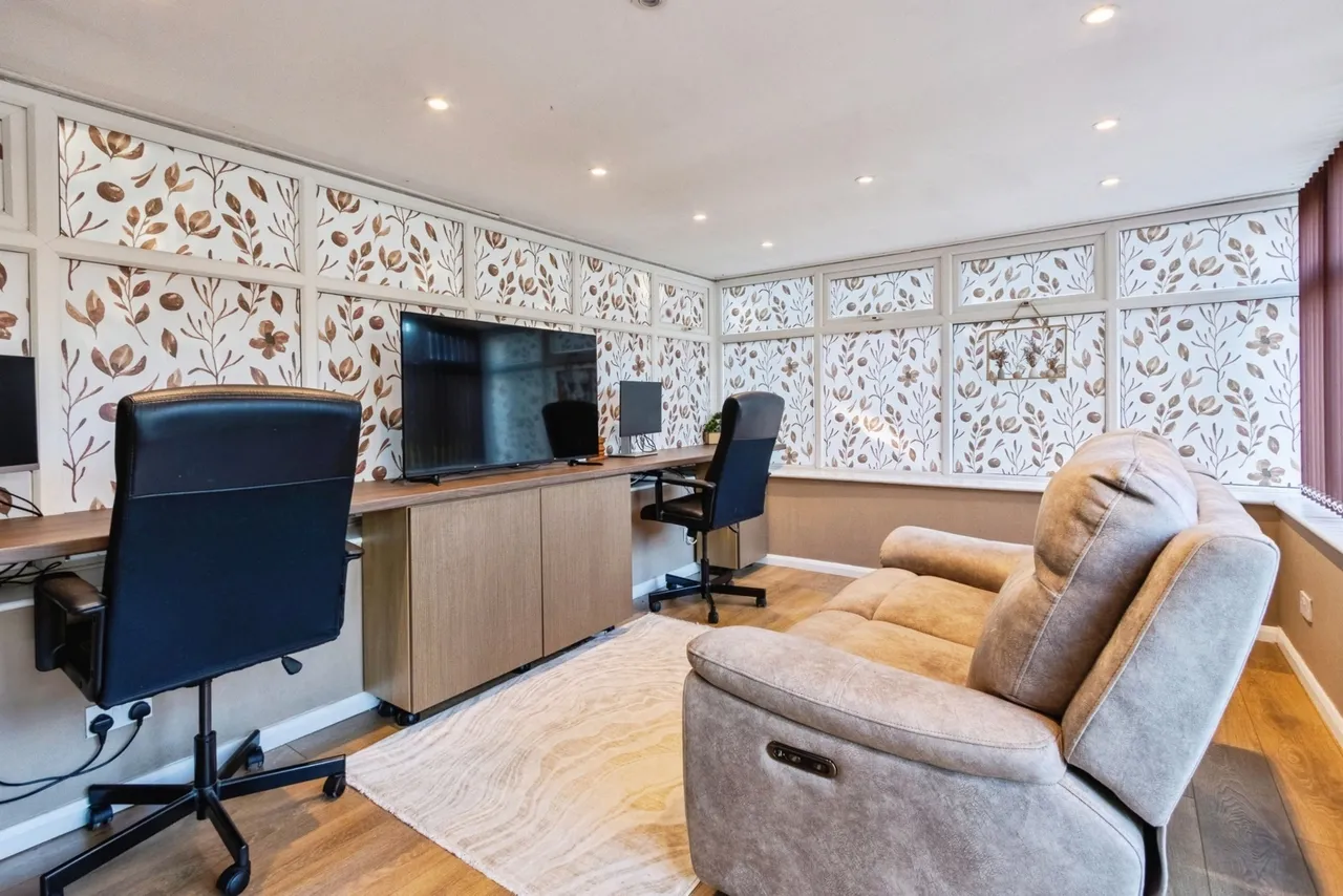 Beachill Crescent, WAKEFIELD, West Yorkshire, WF4, photo 9