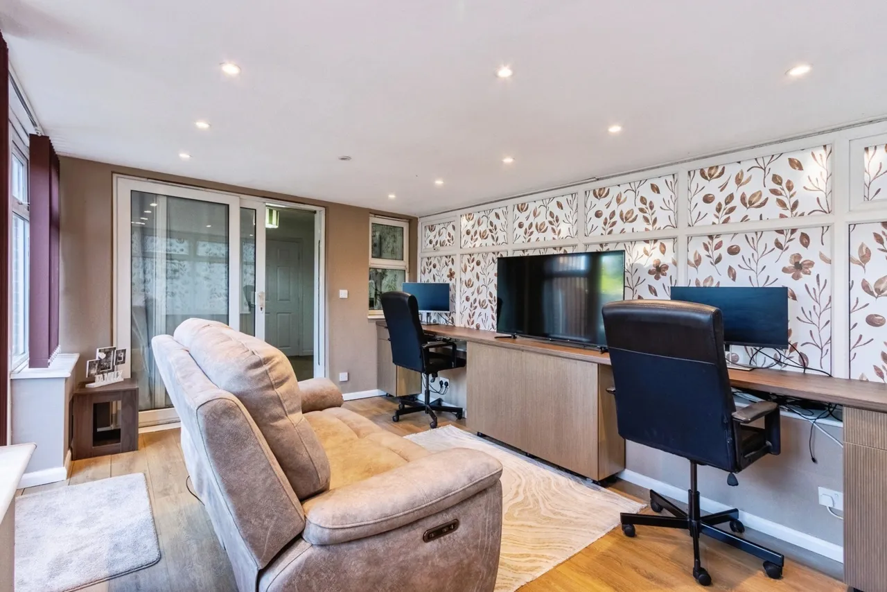 Beachill Crescent, WAKEFIELD, West Yorkshire, WF4, photo 10