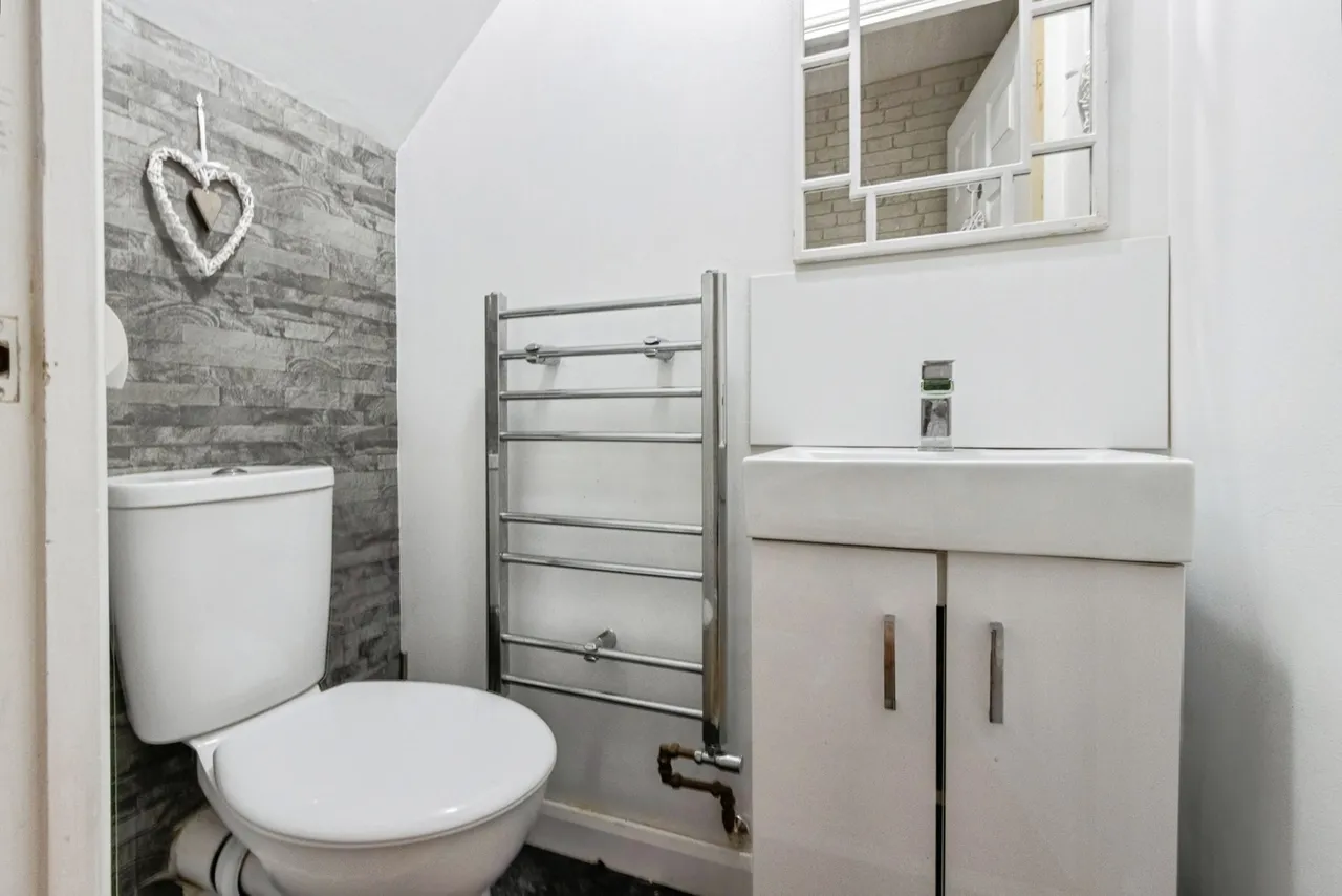 Beachill Crescent, WAKEFIELD, West Yorkshire, WF4, photo 11
