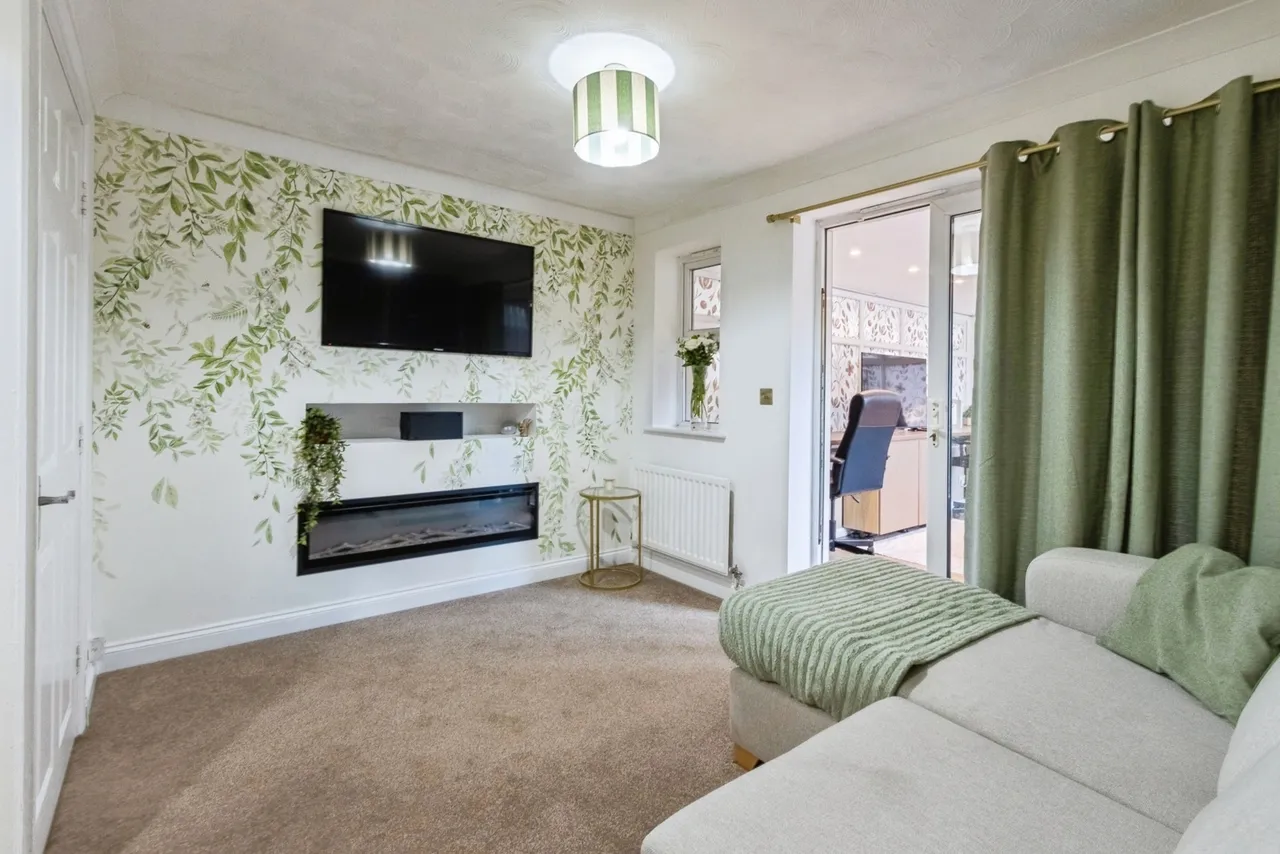 Beachill Crescent, WAKEFIELD, West Yorkshire, WF4, photo 6