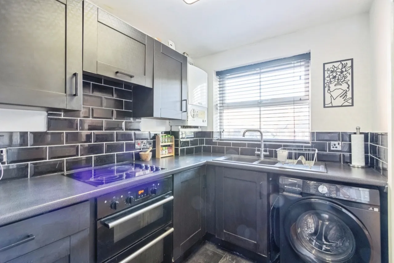 Beachill Crescent, WAKEFIELD, West Yorkshire, WF4, photo 8