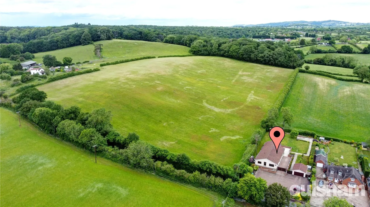 Kidderminster Road, Dodford, B61, photo 32