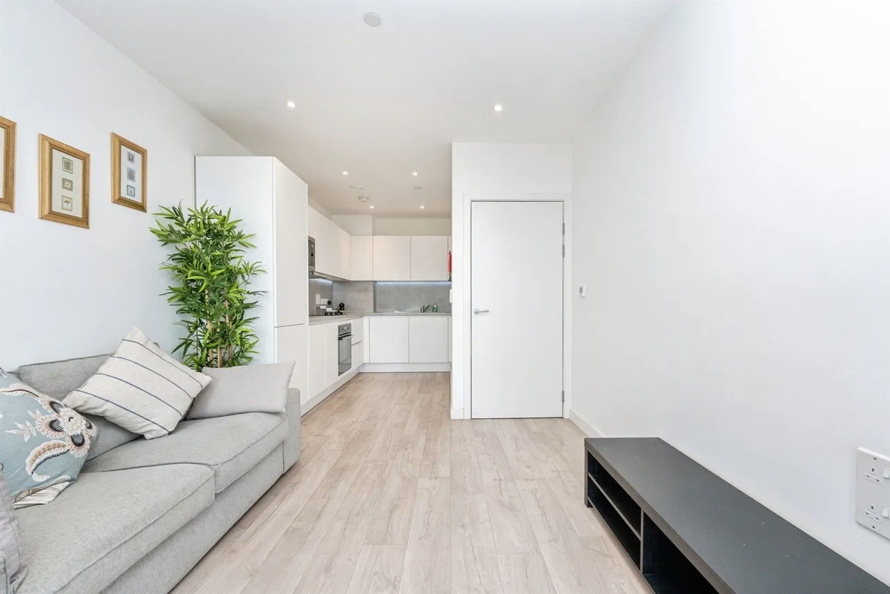 Perceval Square, College Road, Harrow, photo 8