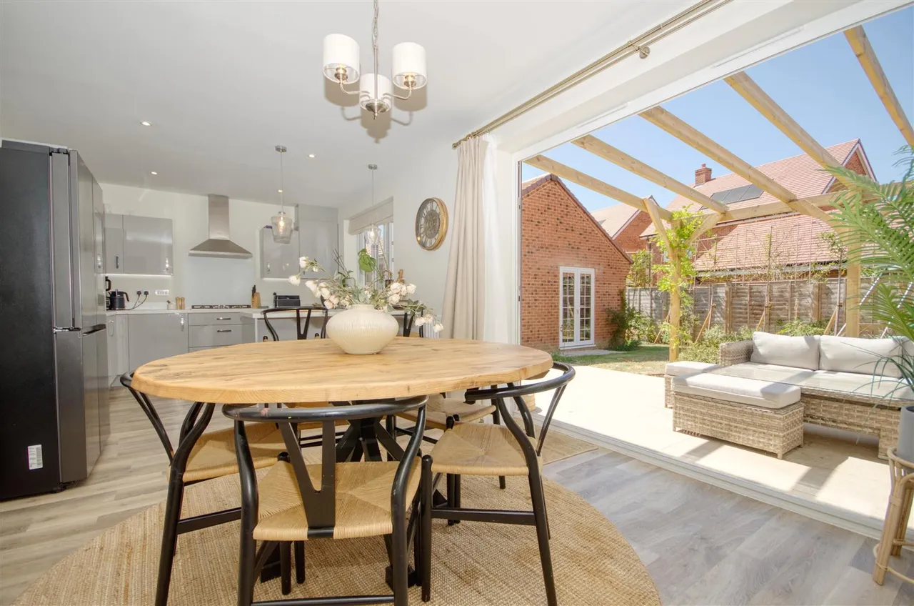 Oakland Road, Boorley Green, Botley, Southampton, SO32 2SX, photo 5