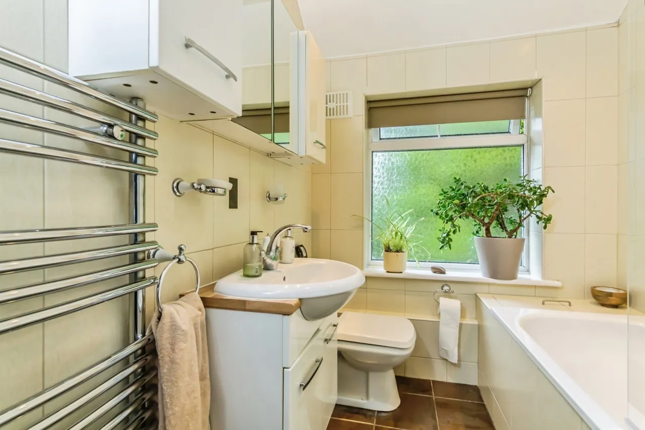 Eldon Road, Caterham, Surrey, CR3, photo 15