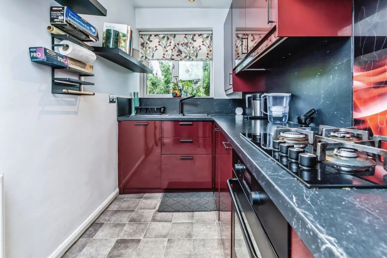 Eldon Road, Caterham, Surrey, CR3, photo 5