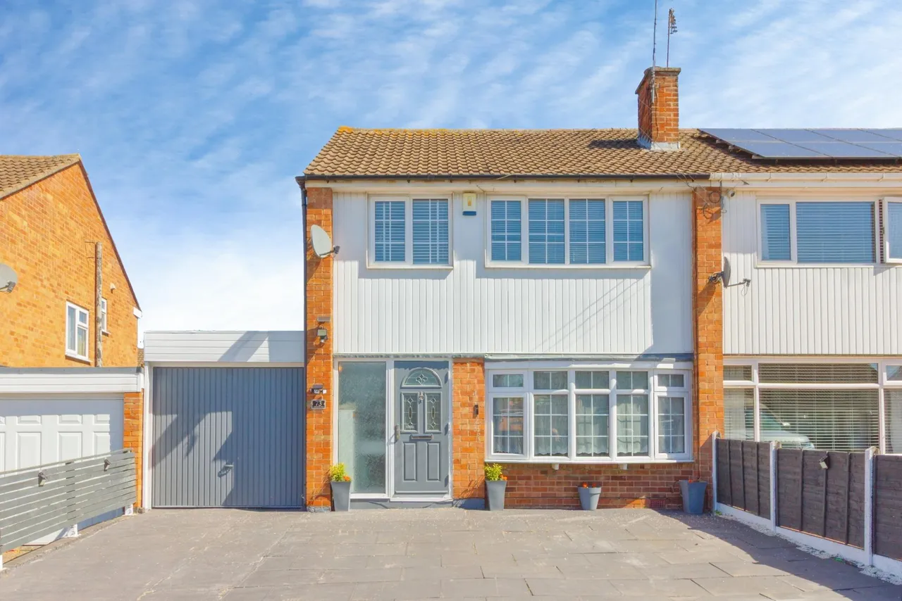 3 bed house for sale, Grass Acres, Leicester, LE3
