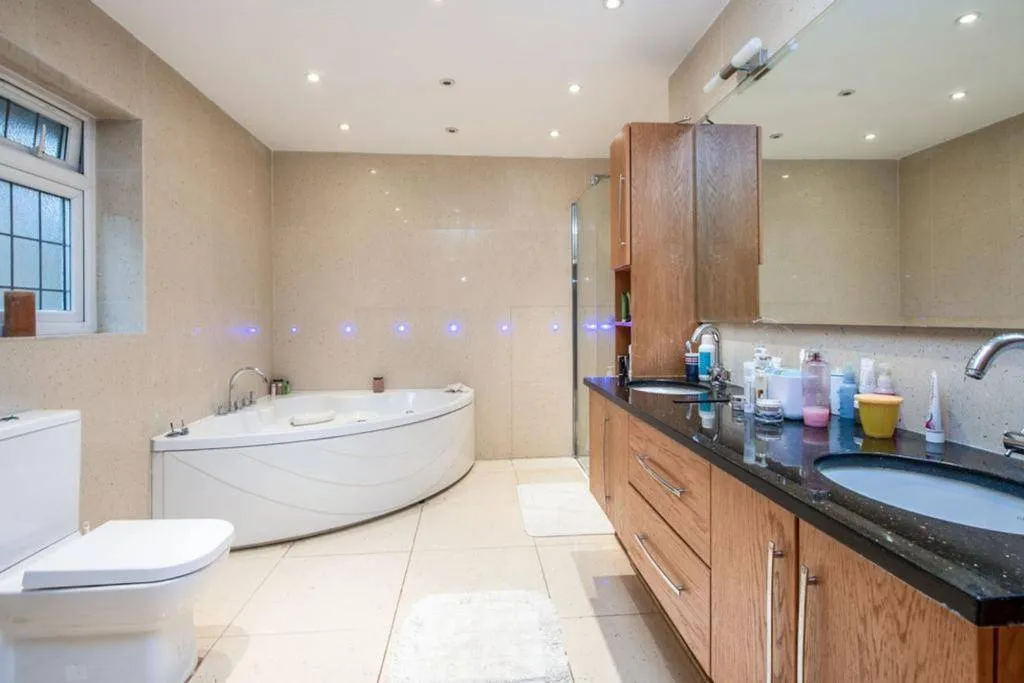 Marsh Lane, London, Greater London, NW7, photo 9