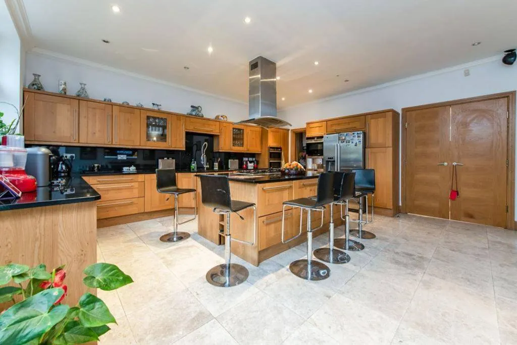 Marsh Lane, London, Greater London, NW7, photo 5