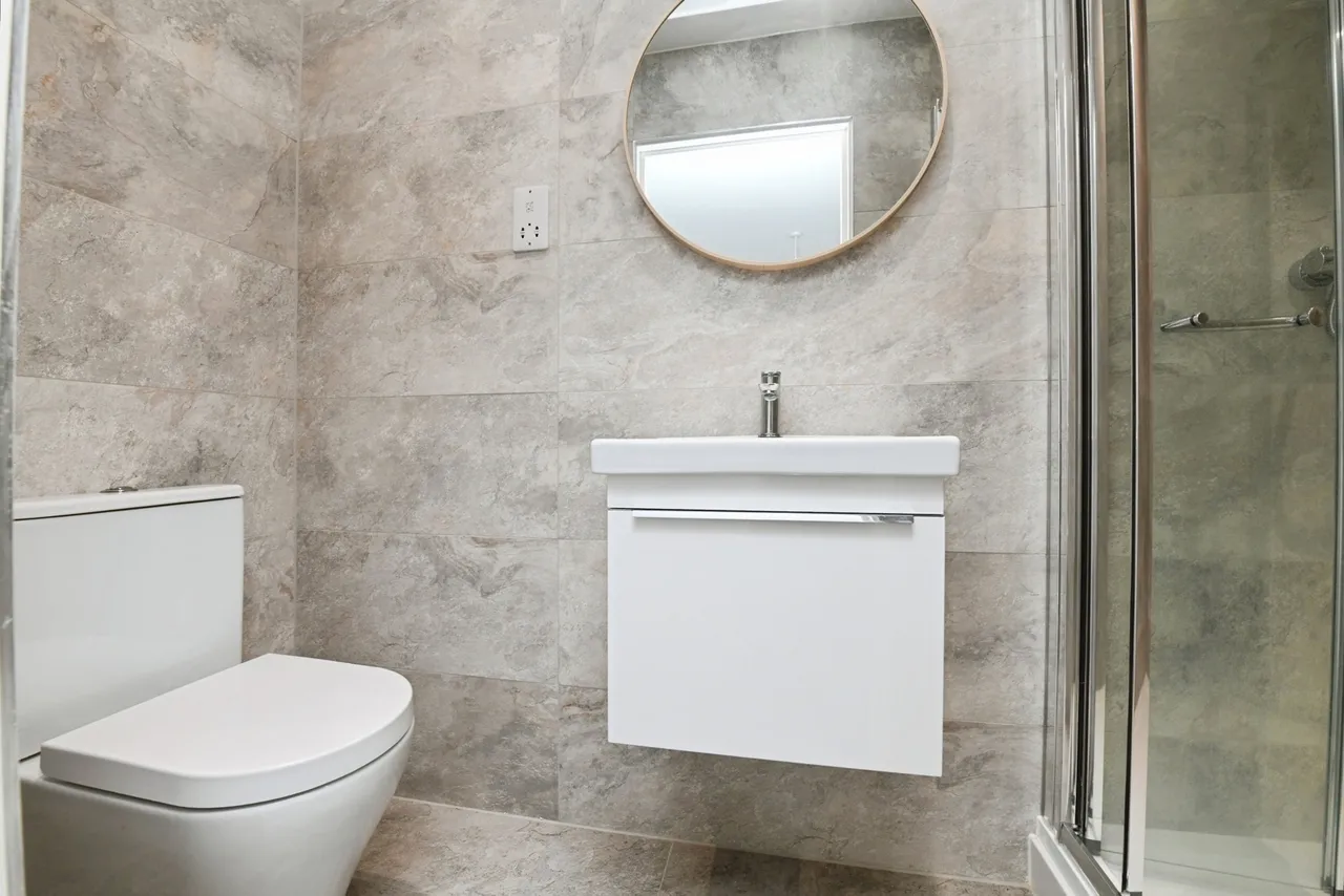 Halle Mews, Benfleet, Essex, SS7, photo 3