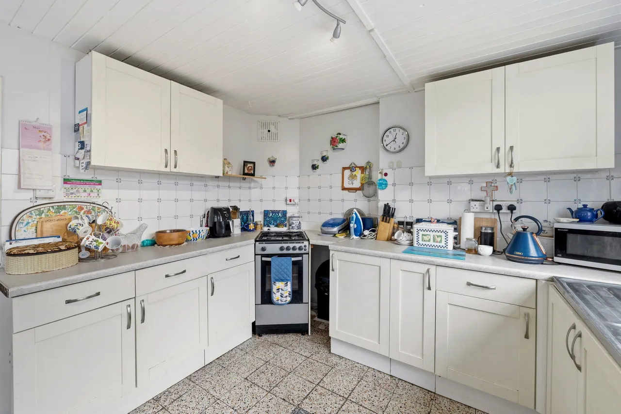 Marlborough Road, Brynmill, Swansea, SA2 0EA, photo 9
