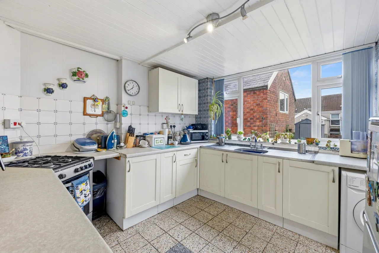 Marlborough Road, Brynmill, Swansea, SA2 0EA, photo 8