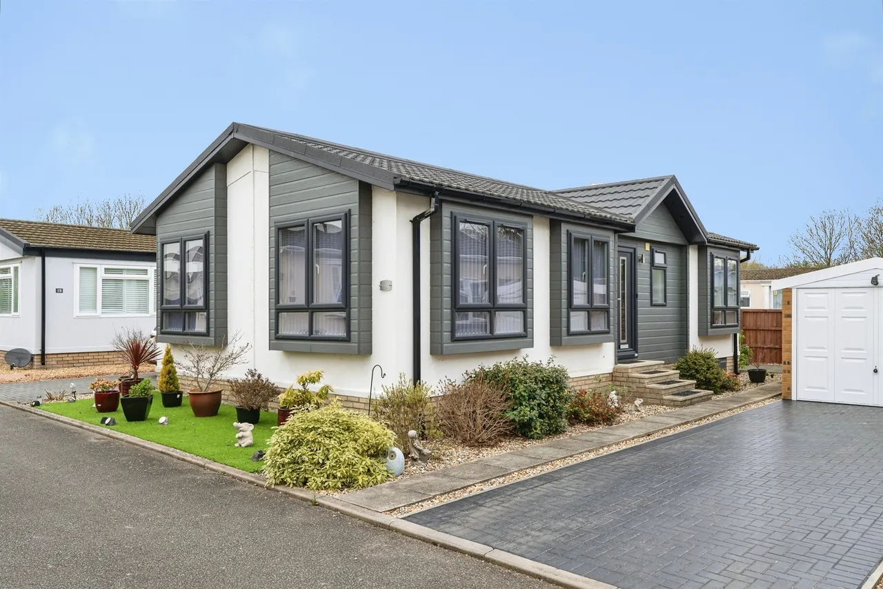 2 bed park home for sale — Manor Road, Witchford, Ely