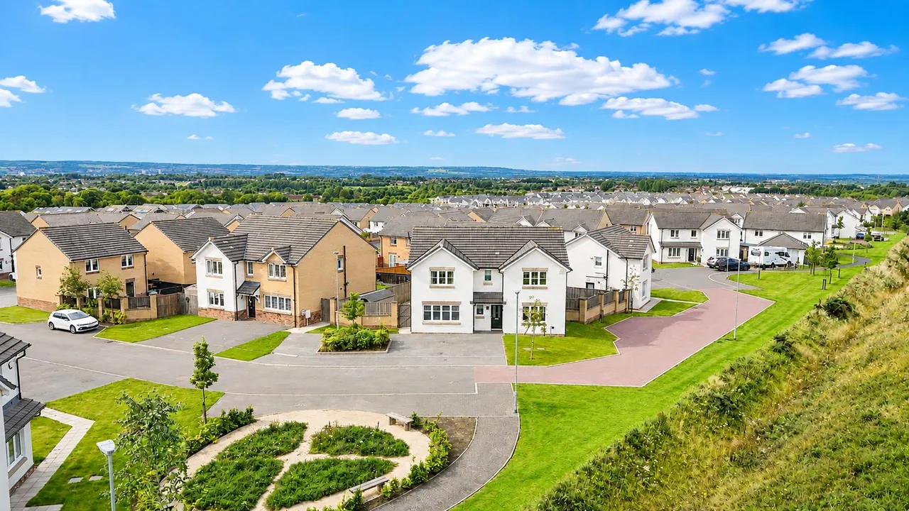 Braemar Gardens, Newarthill, Motherwell, ML1 5UY, photo 48