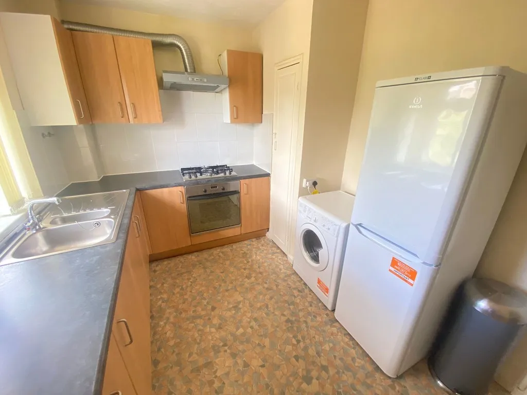 Bedroom flat available immediatley, photo 3