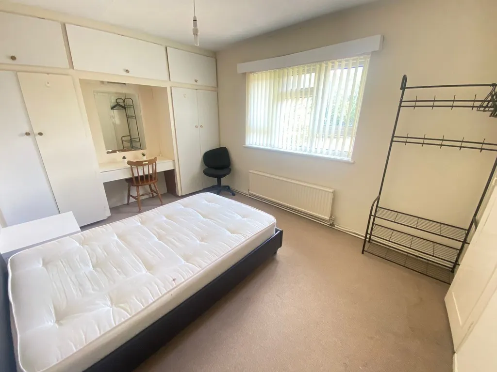 Bedroom flat available immediatley, photo 6