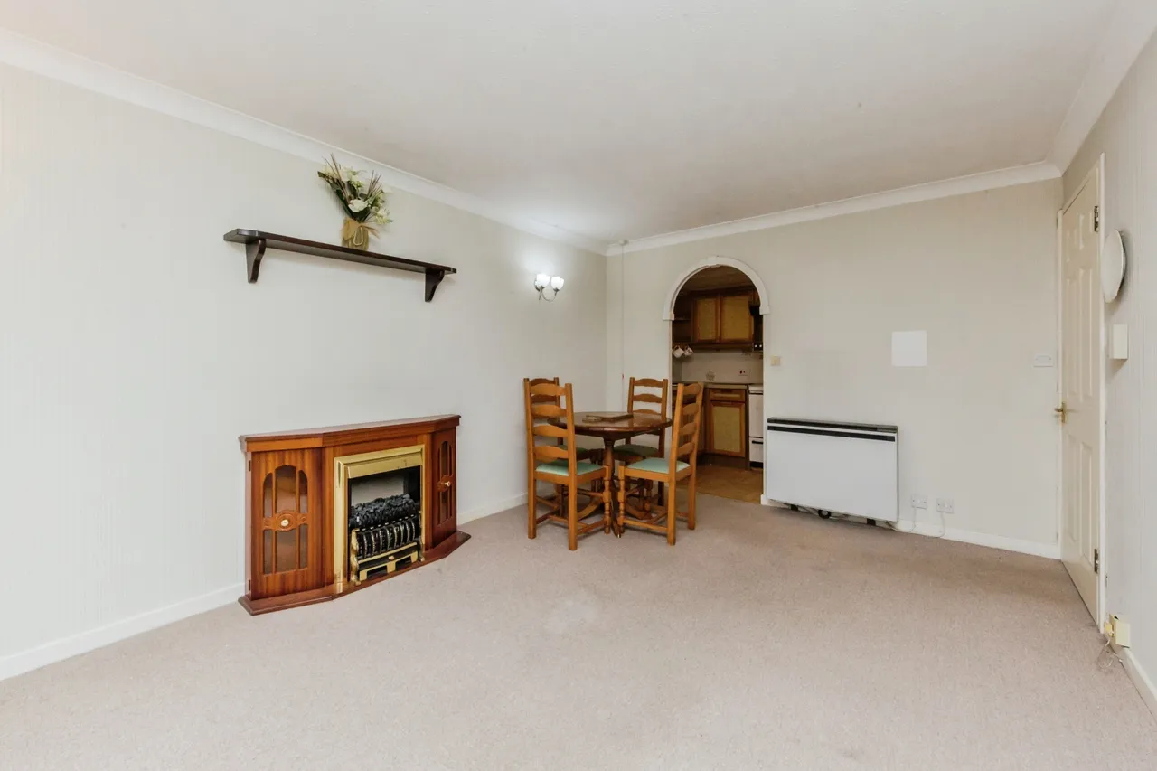 Millers Court, Hope Street West, Macclesfield, Cheshire, SK10, photo 8