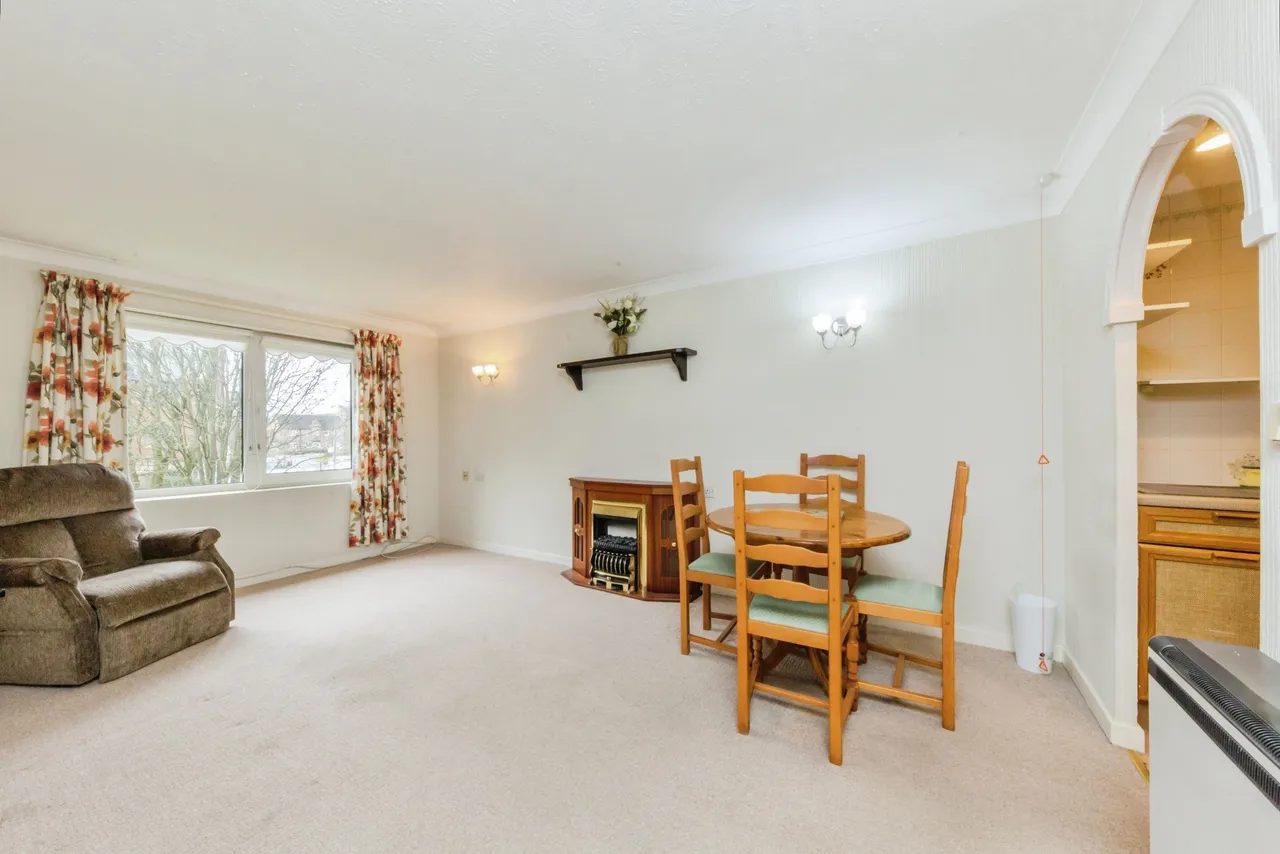 Millers Court, Hope Street West, Macclesfield, Cheshire, SK10, photo 14