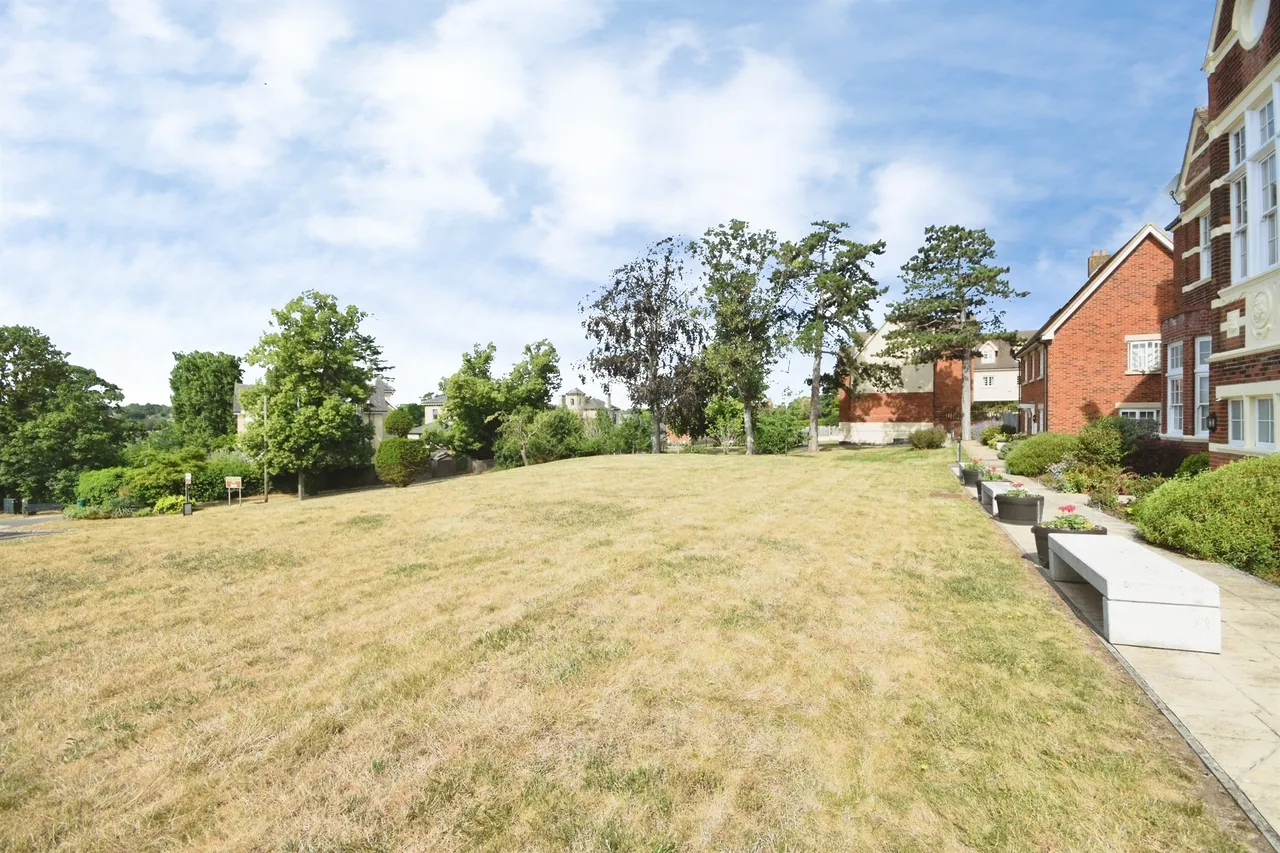 Dame Mary Walk, Halstead, photo 12