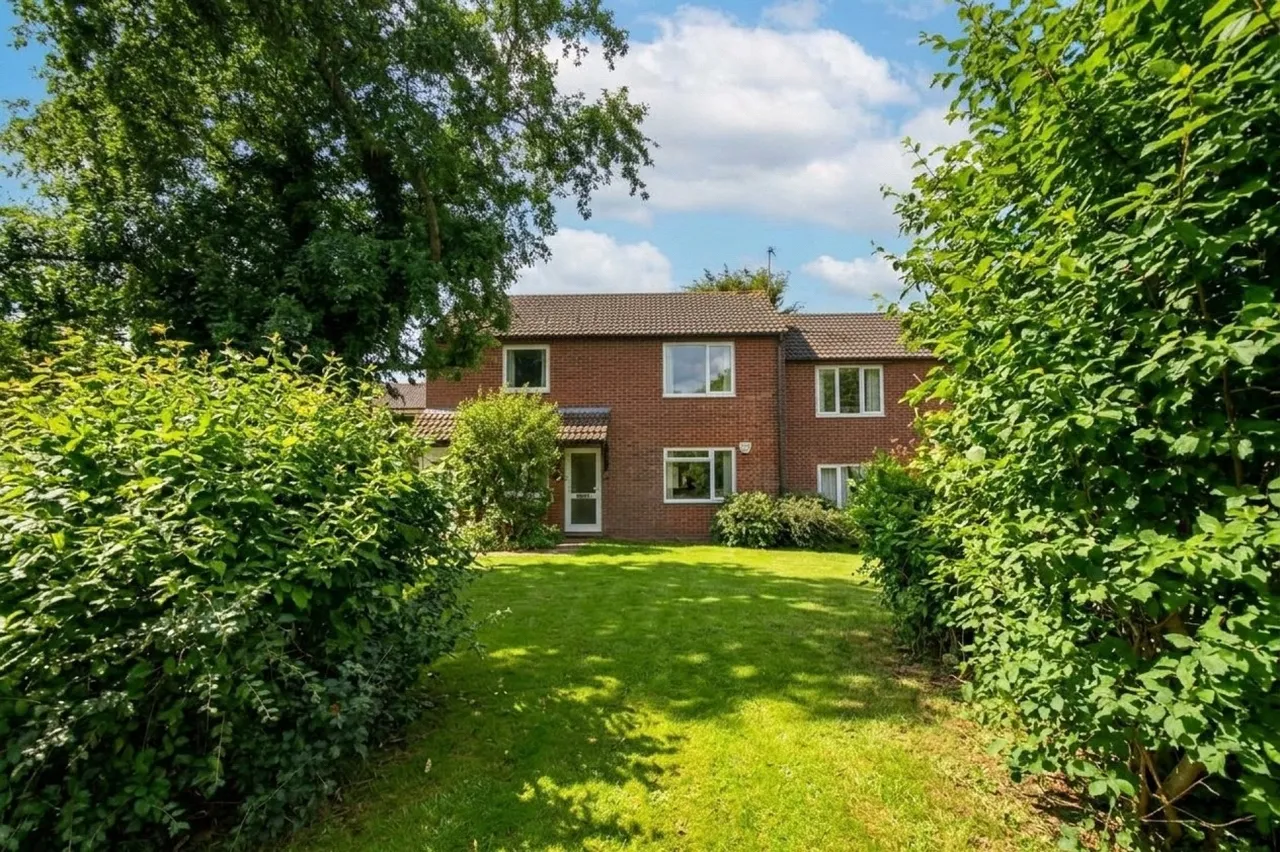 2 bed flat to rent, Gatcombe Drive, Stoke Gifford, BS34