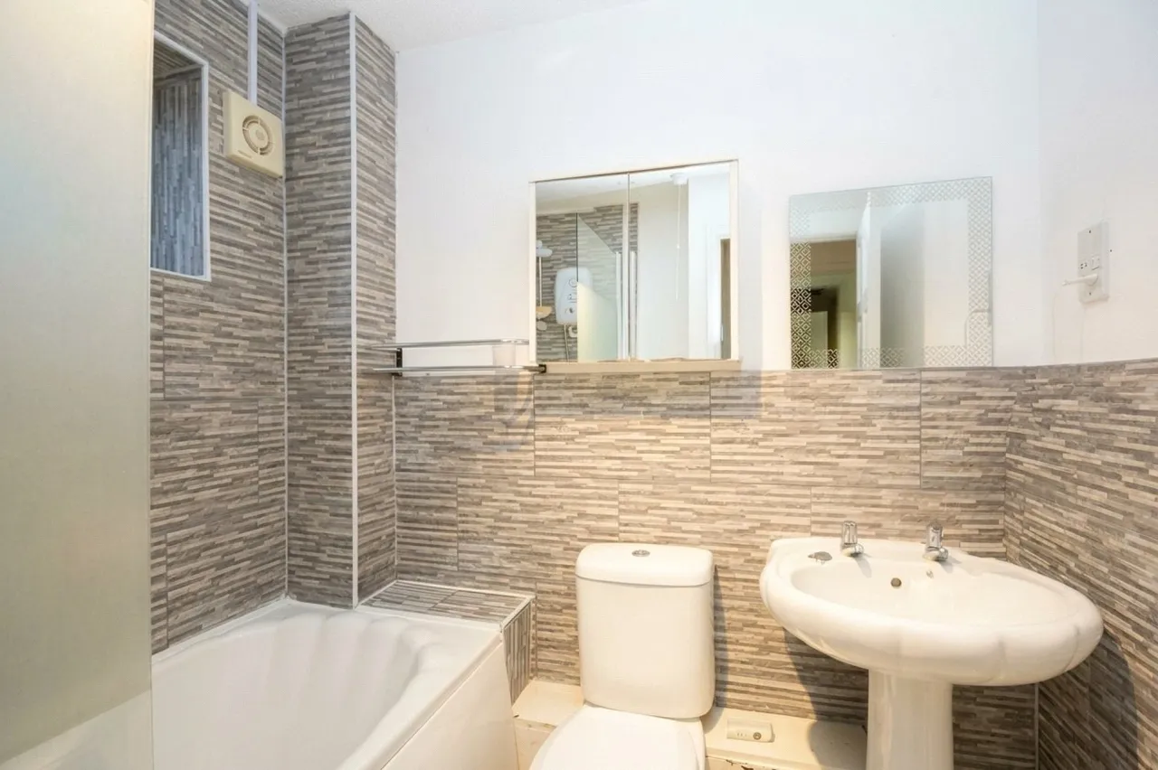Gatcombe Drive, Stoke Gifford, BS34, photo 7
