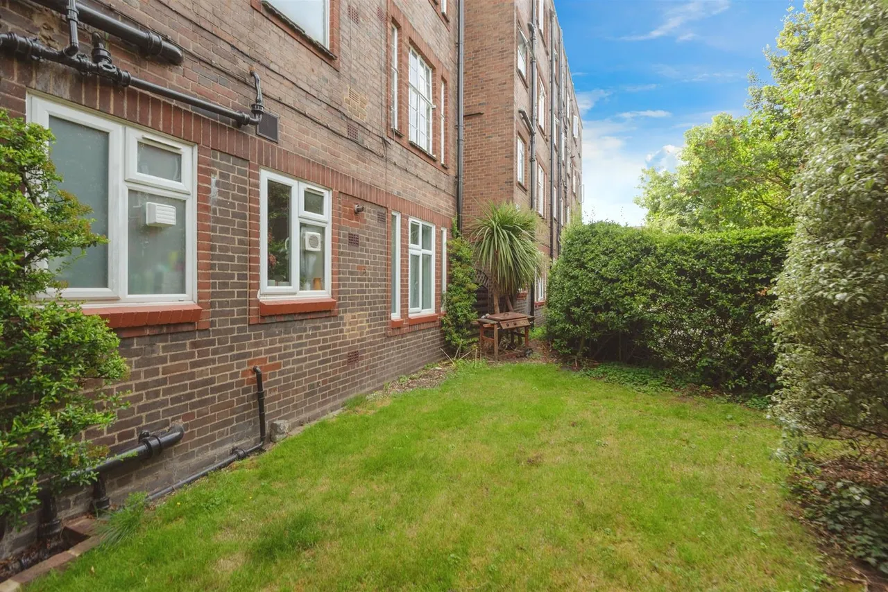 Rosemary Gardens, Mortlake, London, photo 13