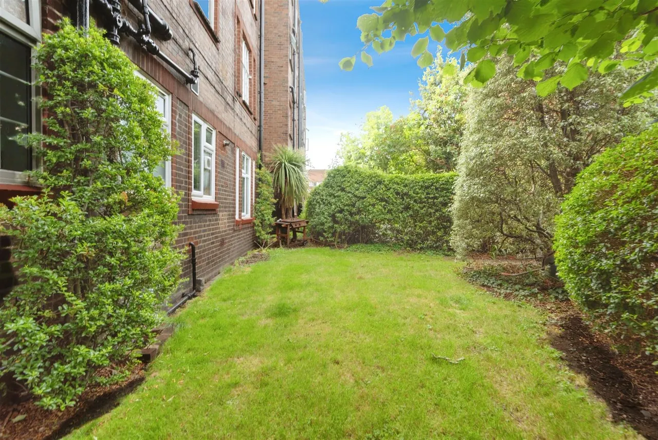 Rosemary Gardens, Mortlake, London, photo 9