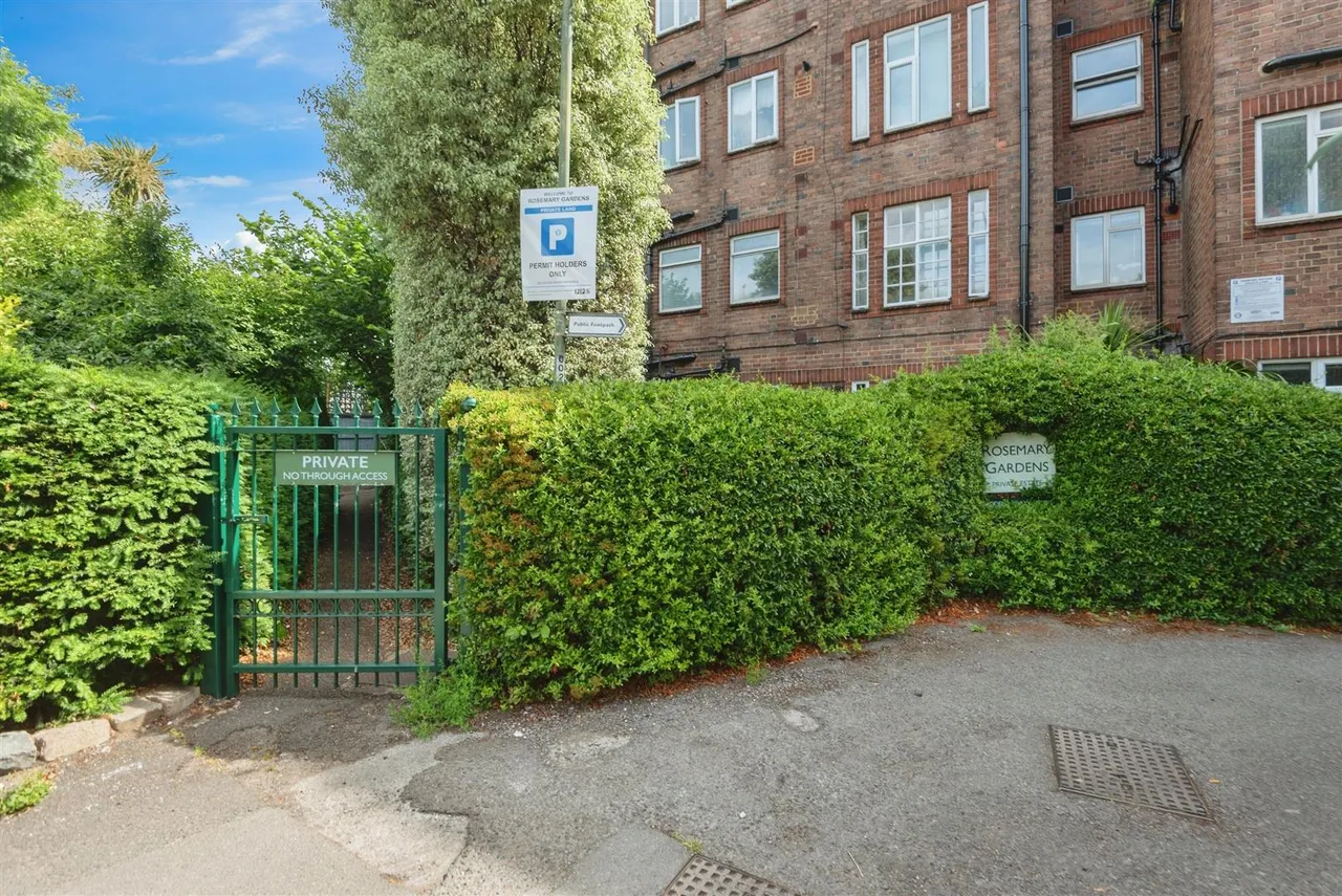 Rosemary Gardens, Mortlake, London, photo 27