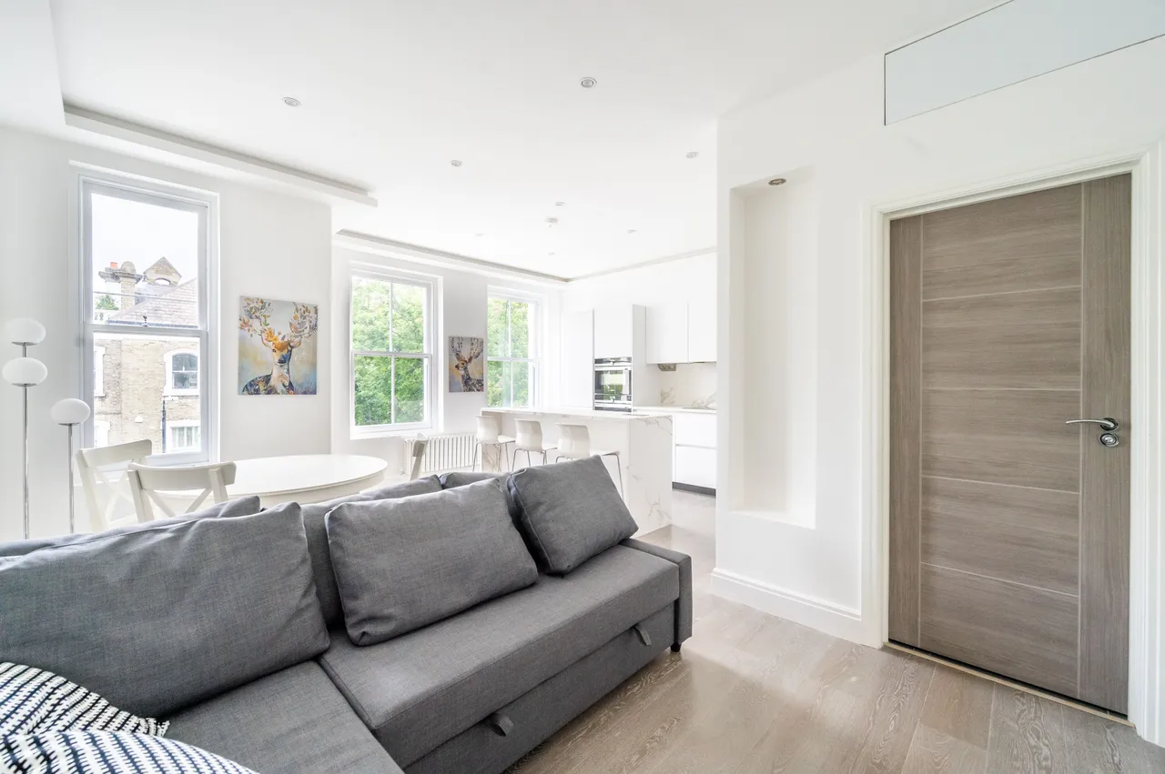 2 bed flat to rent — Flat 3, 14 Redcliffe Gardens, London