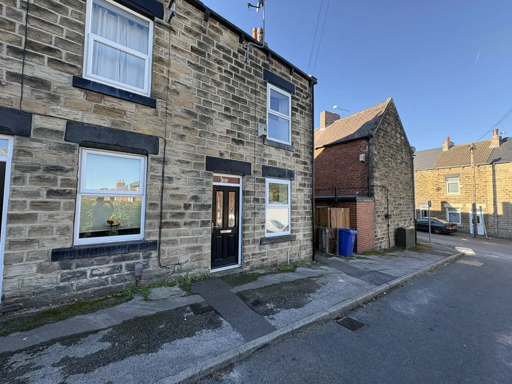 2 bed house to rent, Cranbrook Street, Barnsley