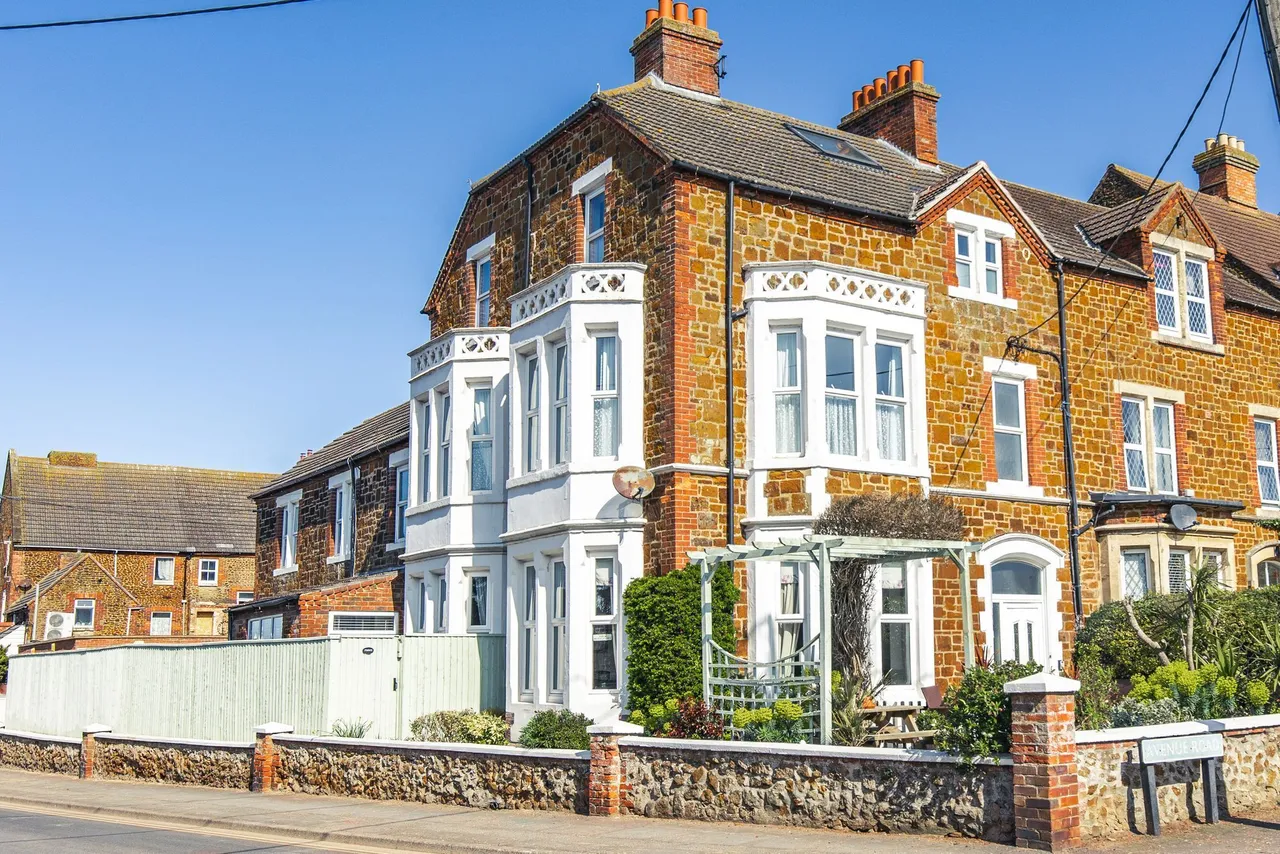 Six Bedroom Period Home in Hunstanton, photo 10
