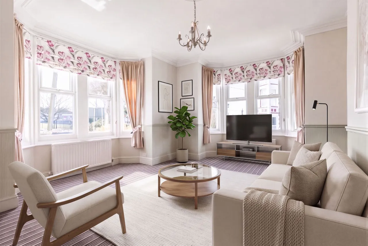 Six Bedroom Period Home in Hunstanton, photo 4