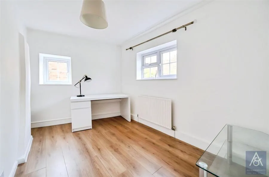 Bristle Hill, Buckingham, MK18, photo 16