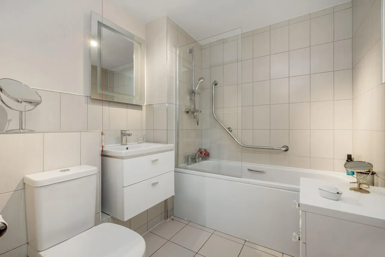 Stukeley Court, Stamford, PE9, photo 10