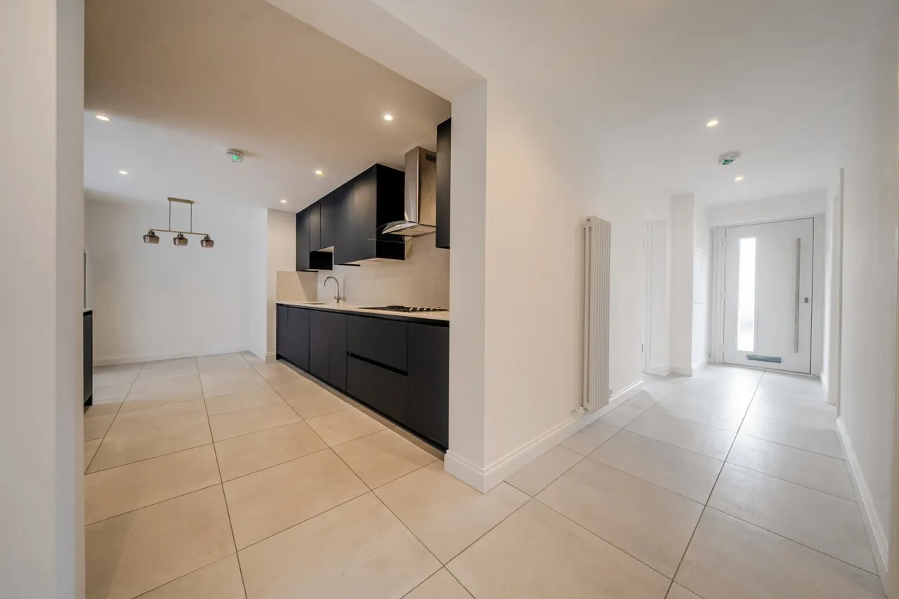 Courtlands Avenue, SE12, photo 11