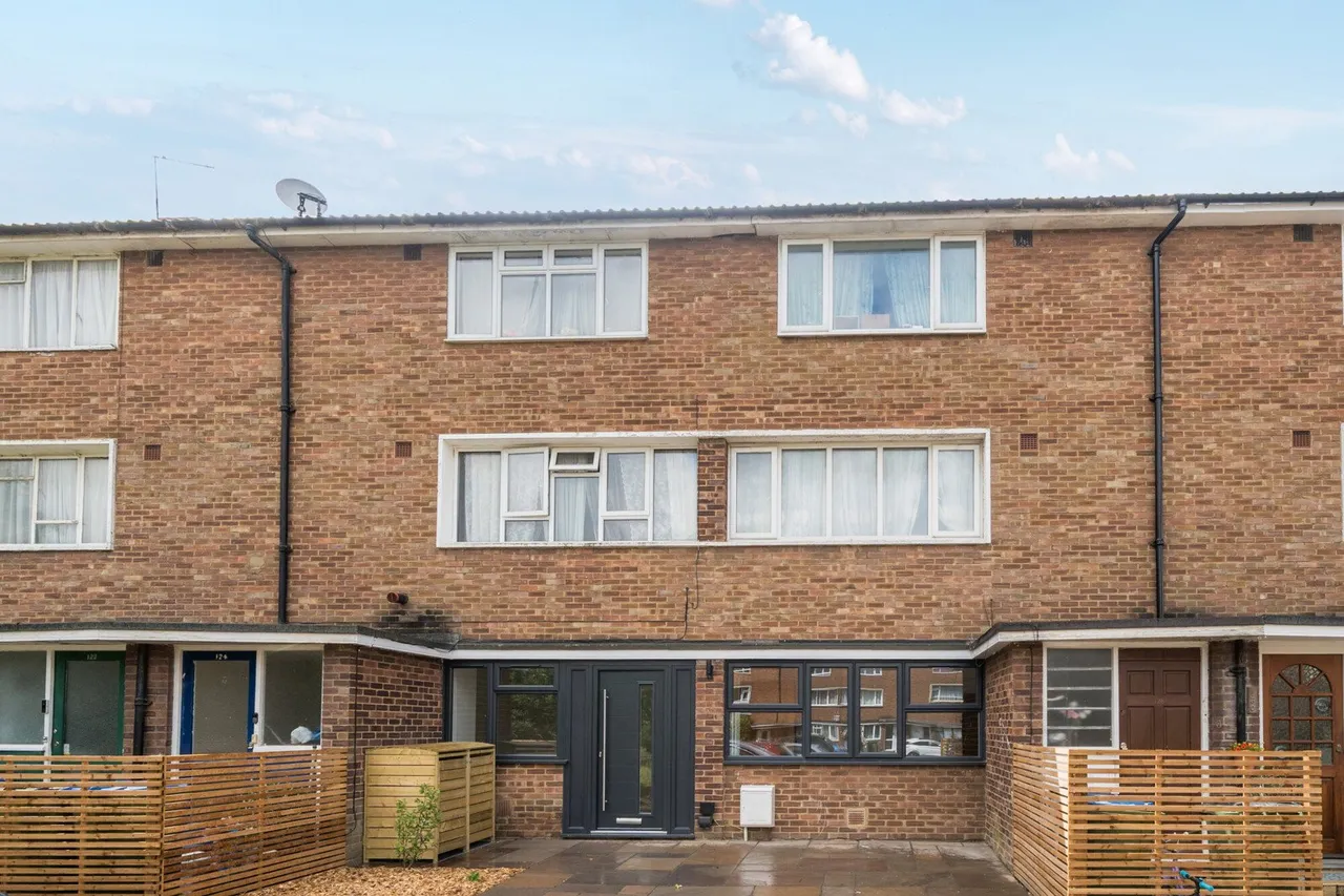 Courtlands Avenue, SE12, photo 2