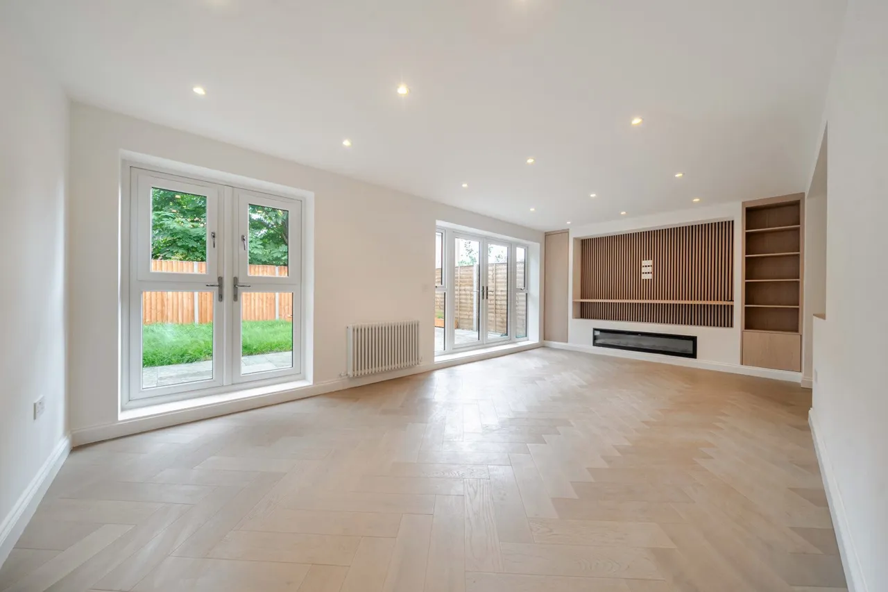 Courtlands Avenue, SE12, photo 3