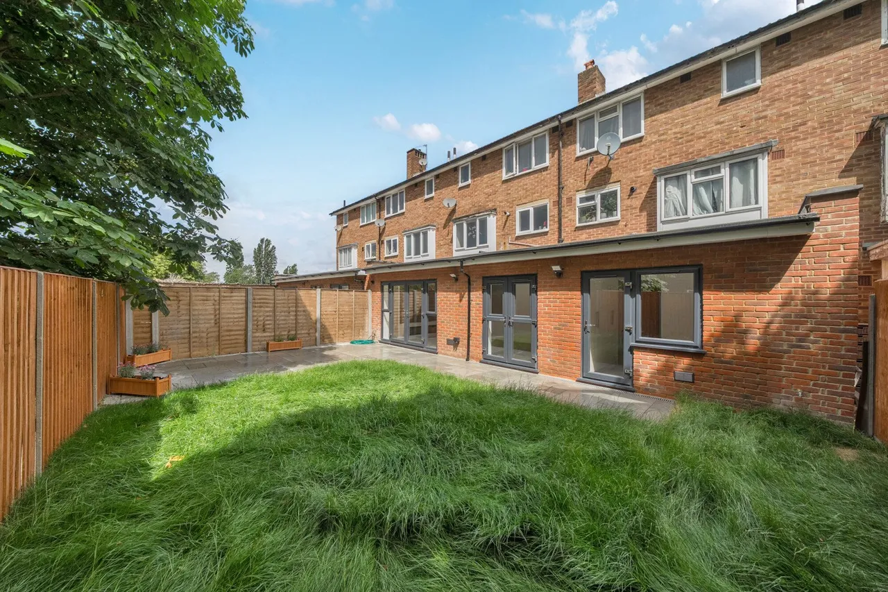 Courtlands Avenue, SE12, photo 20