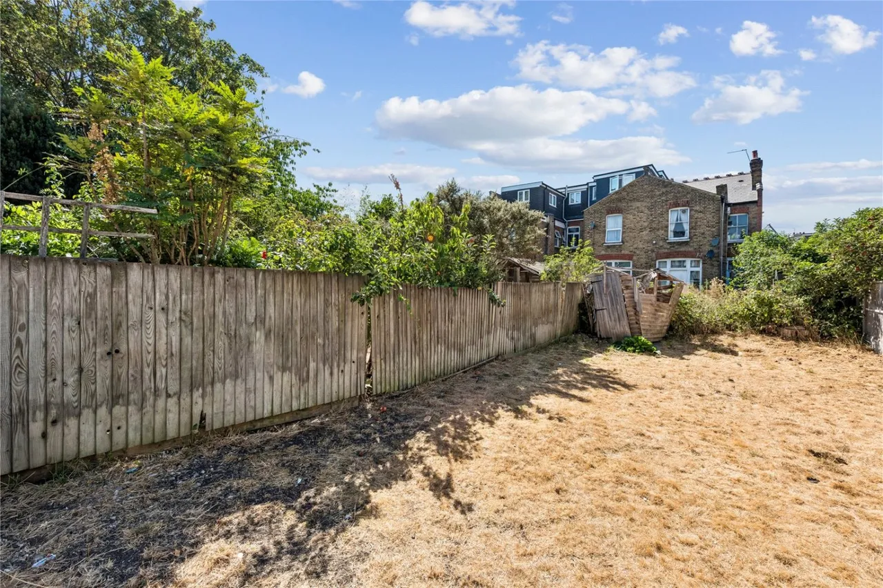Mount Pleasant Road, London, N17, photo 22