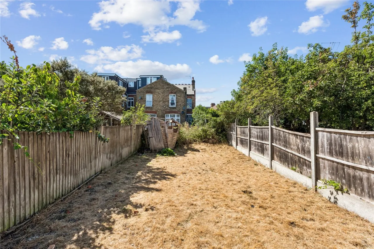 Mount Pleasant Road, London, N17, photo 21