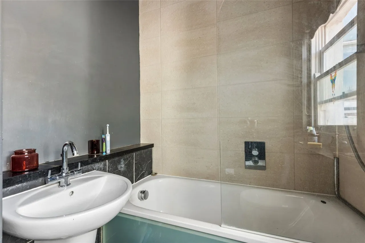 Mount Pleasant Road, London, N17, photo 17