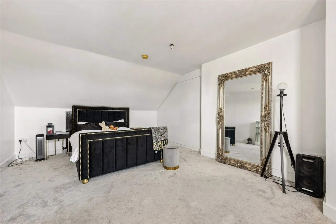 Mount Pleasant Road, London, N17, photo 13